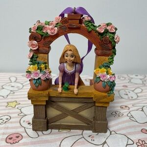 Disney Store Rapunzel Tangled Christmas Ornament Singing Sketchbook Holiday 2014